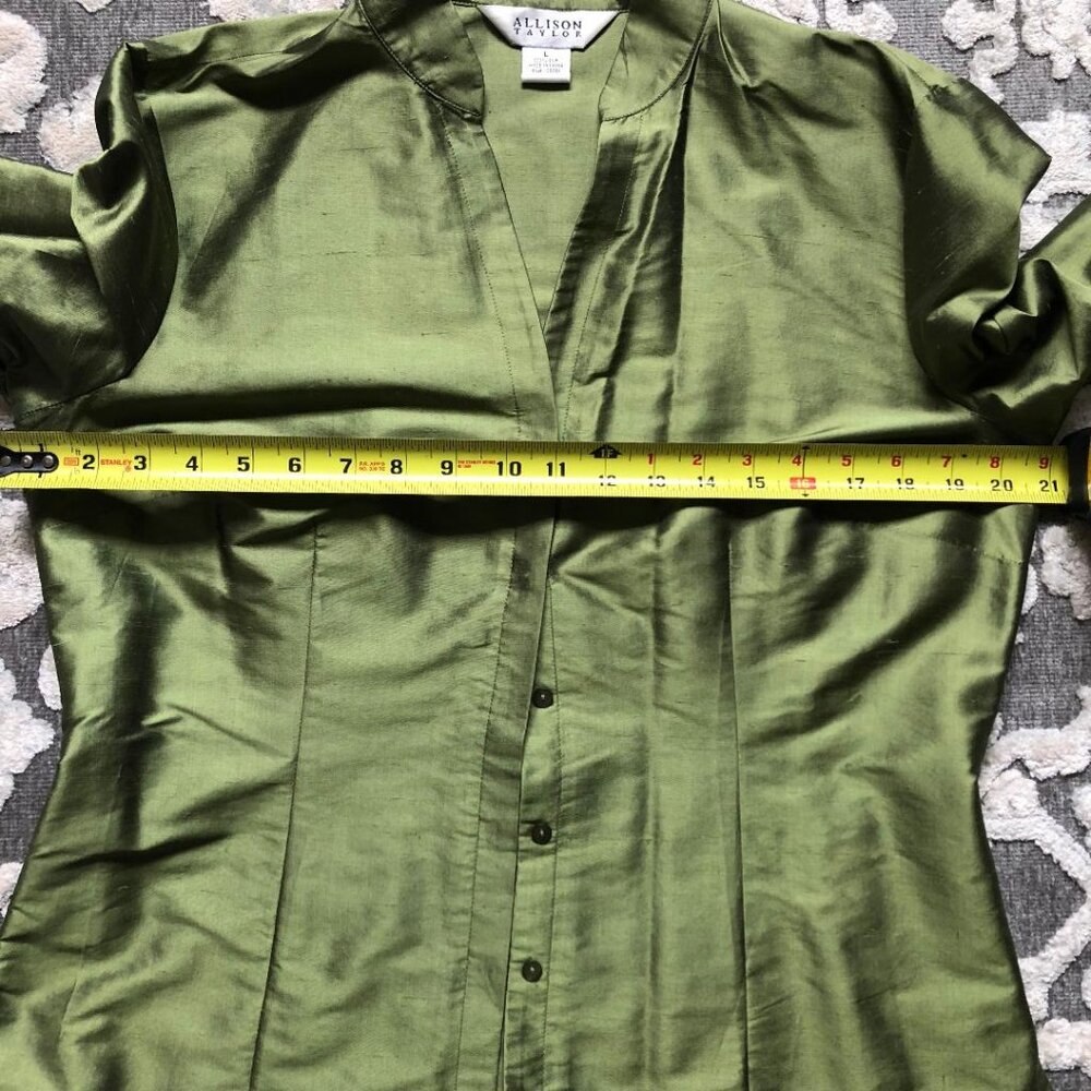 Allison Taylor, Size Large, Sage Green, Long Sleeve, Dupioni Silk Blouse - Picture 7 of 8